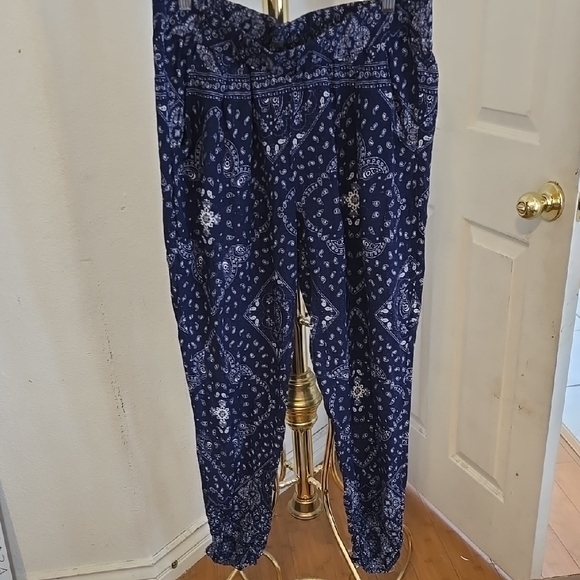 Mudd Blue and White Abstract Joggers - Picture 1 of 7